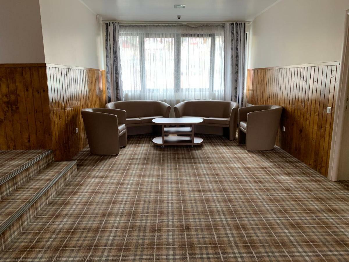 Vila Curcubeu Hotel Buşteni Екстериор снимка