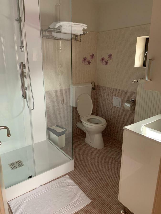 Vila Curcubeu Hotel Buşteni Екстериор снимка