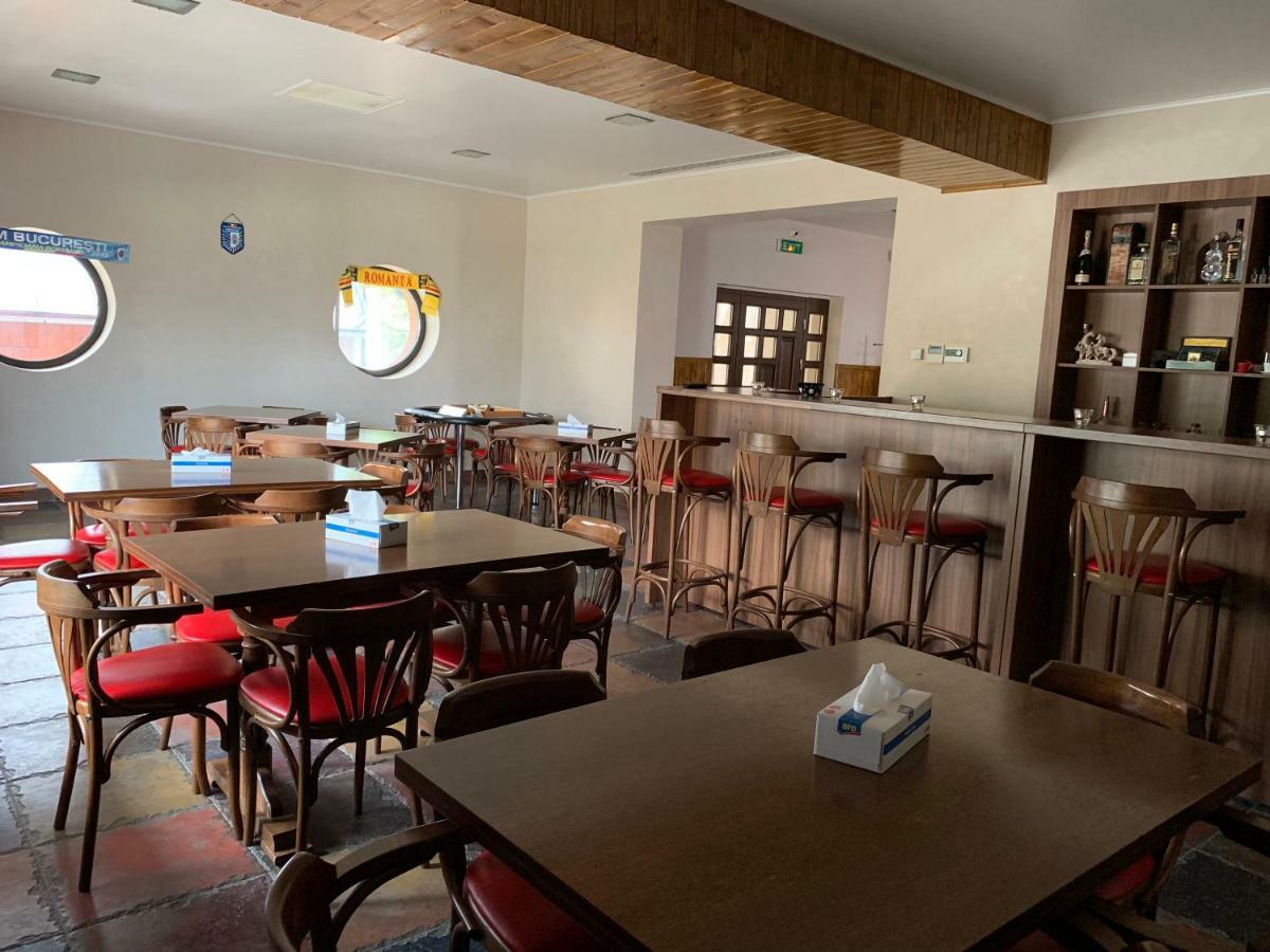 Vila Curcubeu Hotel Buşteni Екстериор снимка