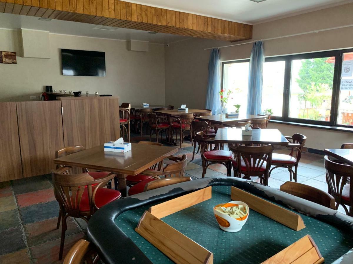 Vila Curcubeu Hotel Buşteni Екстериор снимка